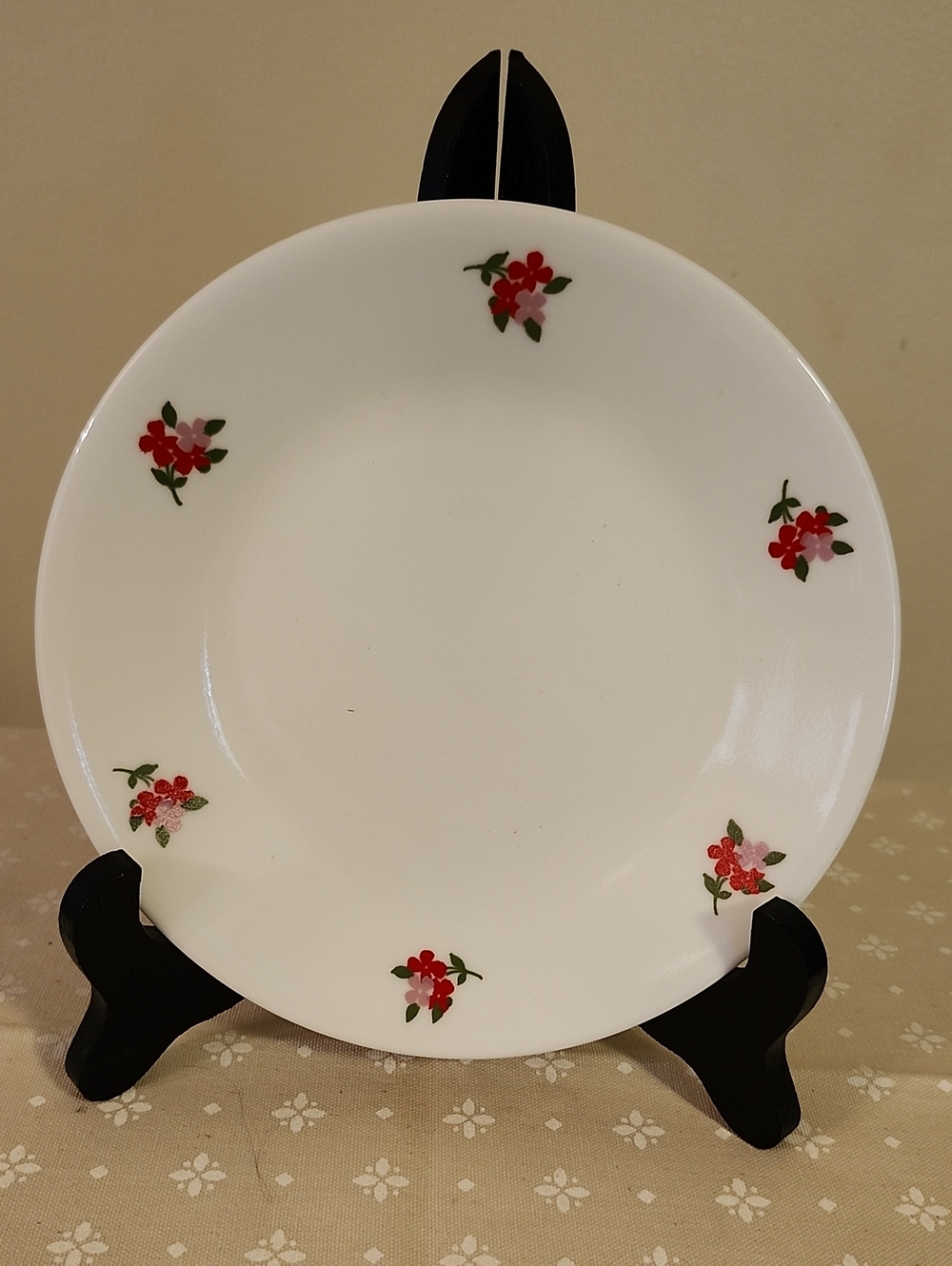 Corelle Vintage "Red Floral" Pattern Dessert/Bread Plates